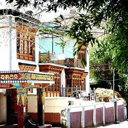 Youthok Guest House เลห์ ภายนอก รูปภาพ