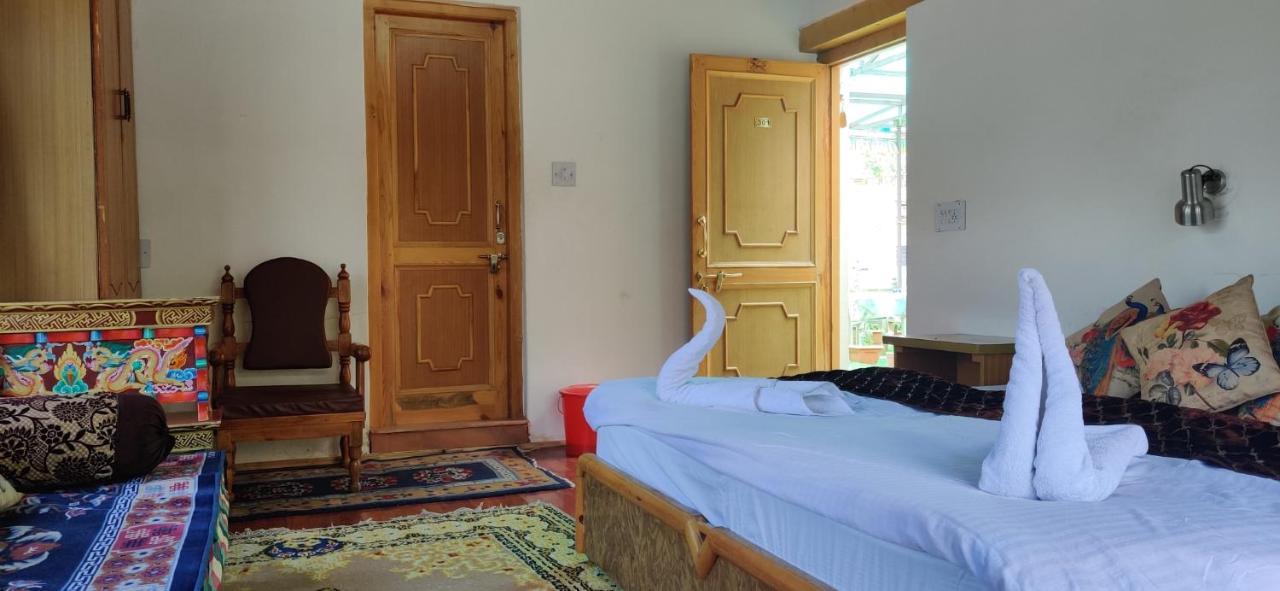 Youthok Guest House เลห์ ภายนอก รูปภาพ