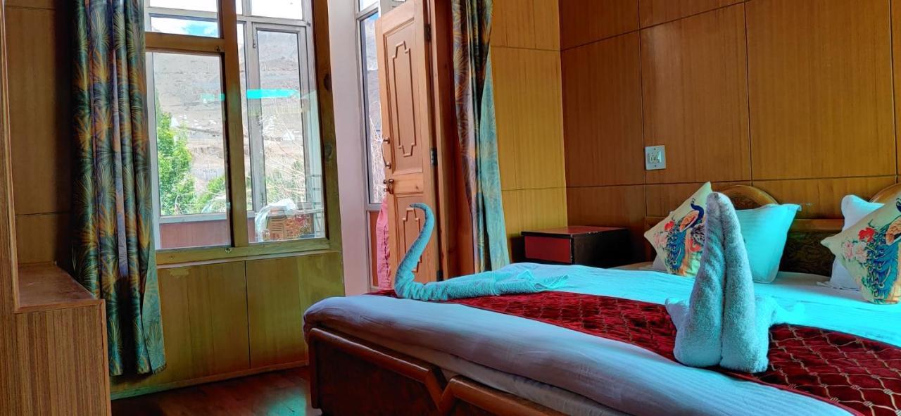 Youthok Guest House เลห์ ภายนอก รูปภาพ