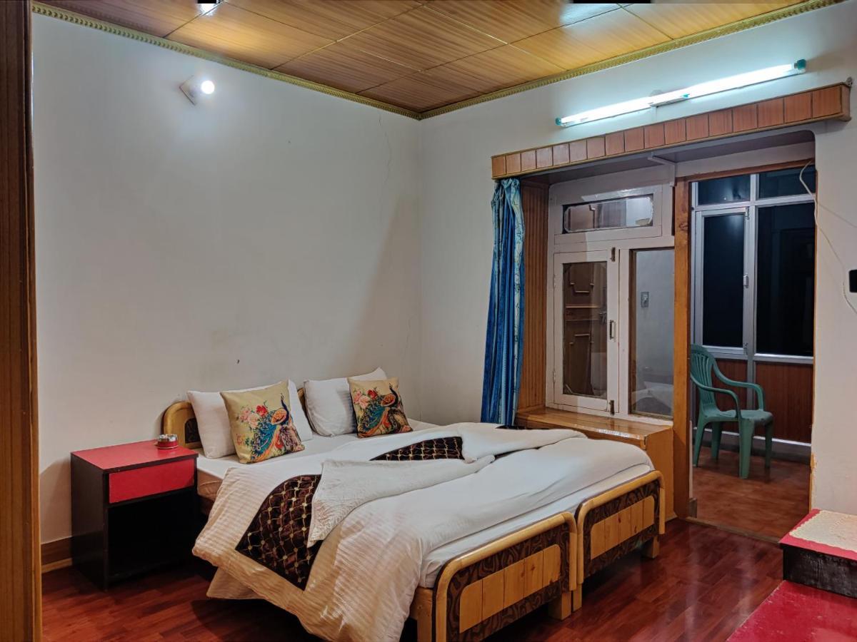 Youthok Guest House เลห์ ภายนอก รูปภาพ